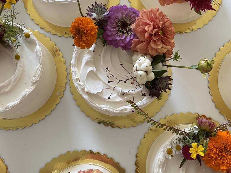 Cakes decorated with flowers